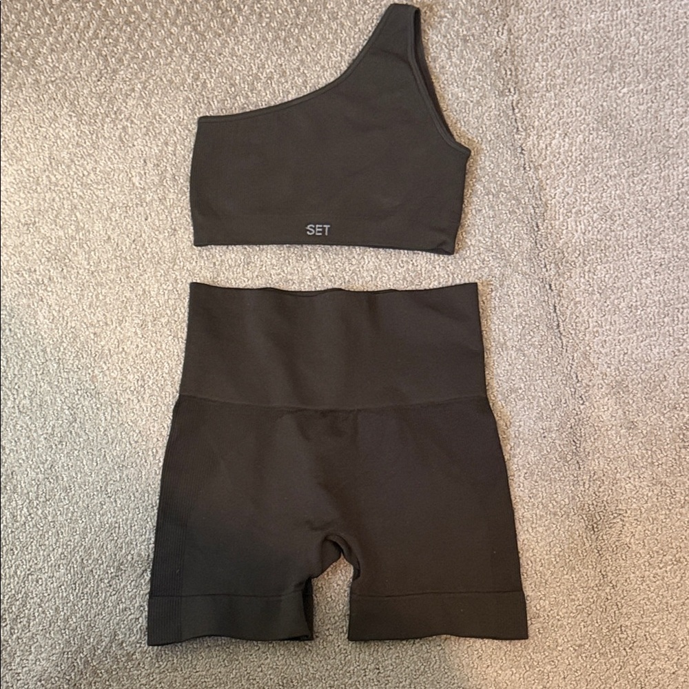 SET Active Women's Sculptflex Dark Brown Shorts Set